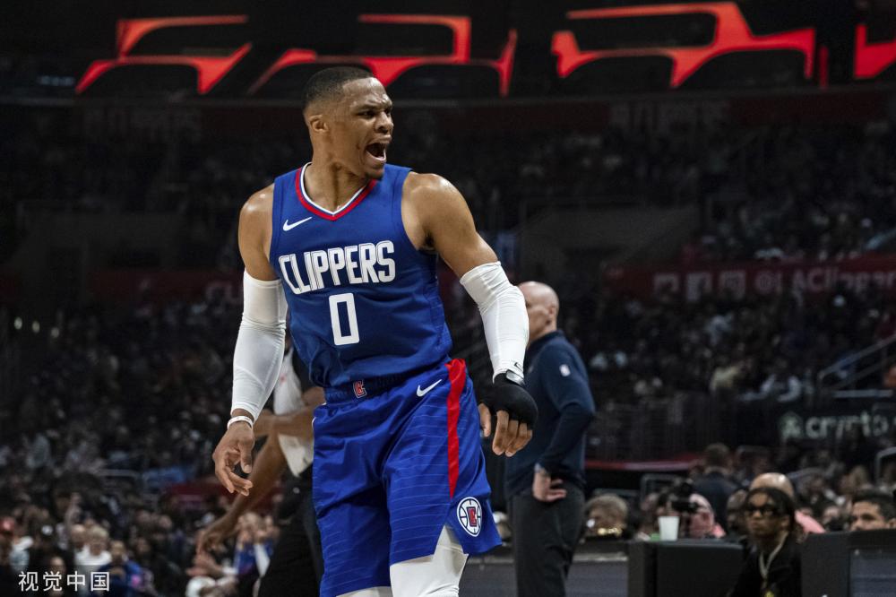 两队的交锋 两队的交锋